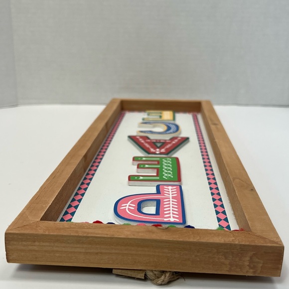 Peace on Earth Tabletop Sign Holiday Time Decor Christmas Nativity Art Indoors - Picture 8 of 17